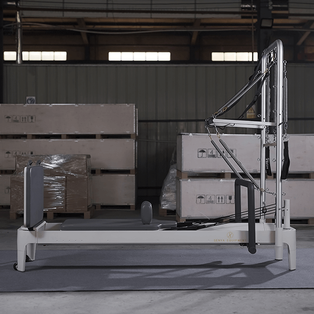 Hochwertiger Pilates-Reformer aus weißem Aluminium mit halber Trapez-OEM-Unterstützung